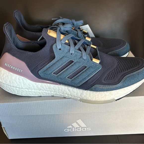 adidas Shoes - Adidas Ultraboost Athletic Sneakers Running Shoes 22W Size 11